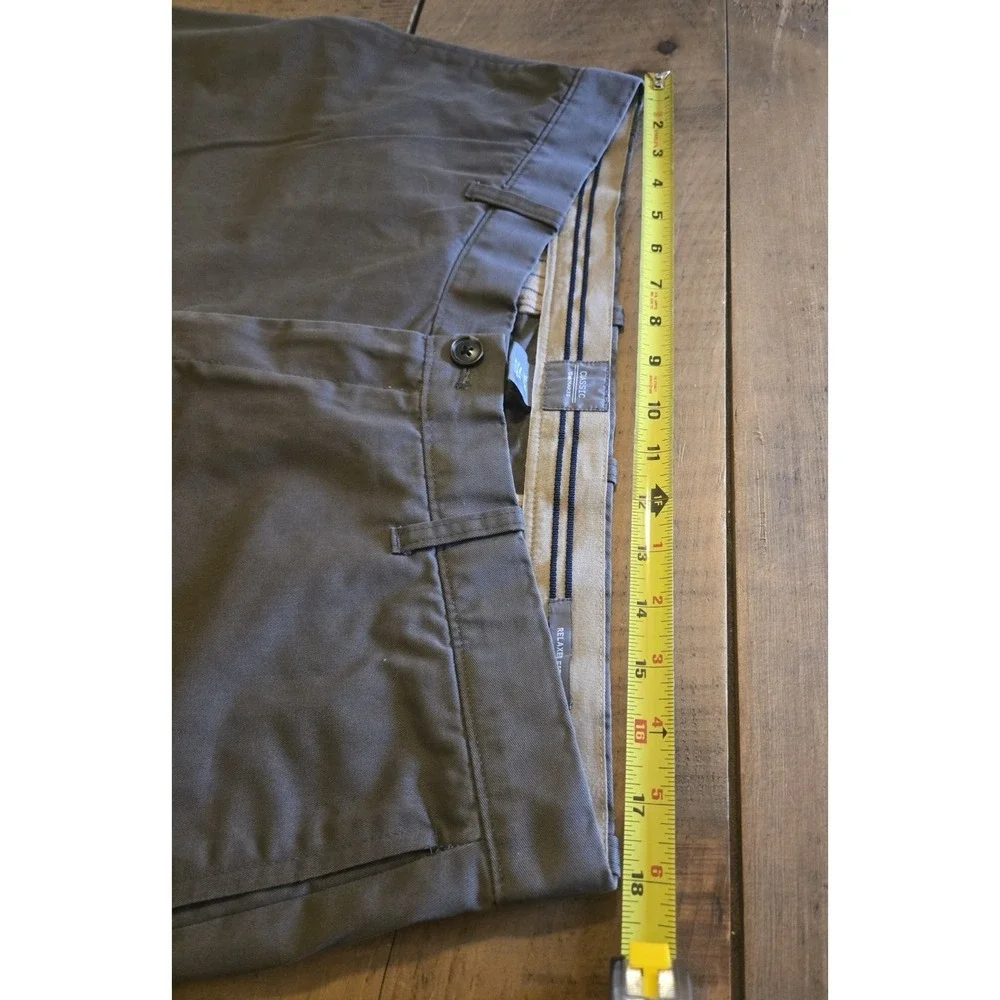 Gap Classic Khakis Mens 36x34 Gray Relaxed Fit Cotton Twill‎ Chino Pants